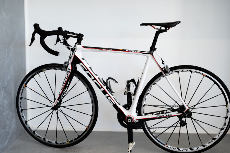 Focus Izalco Pro Carbonio